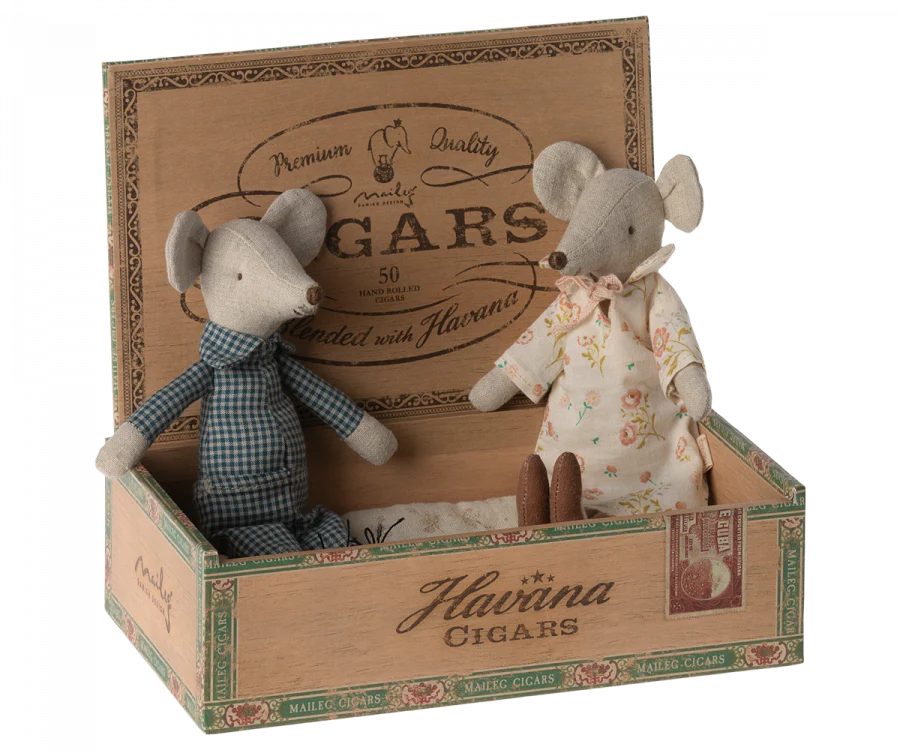 Maileg Grandma and Grandpa Mice in Cigarbox