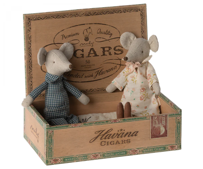 Maileg Grandma and Grandpa Mice in Cigarbox